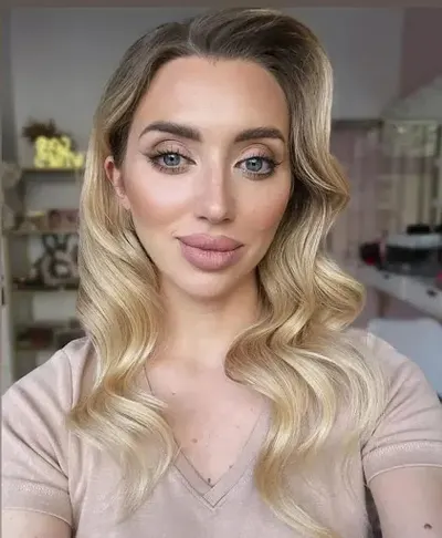 Agnieszka Borowska Makeup - Makijaże wieczorowe, ślubne, stylizacja fryzur, masaż Kobido